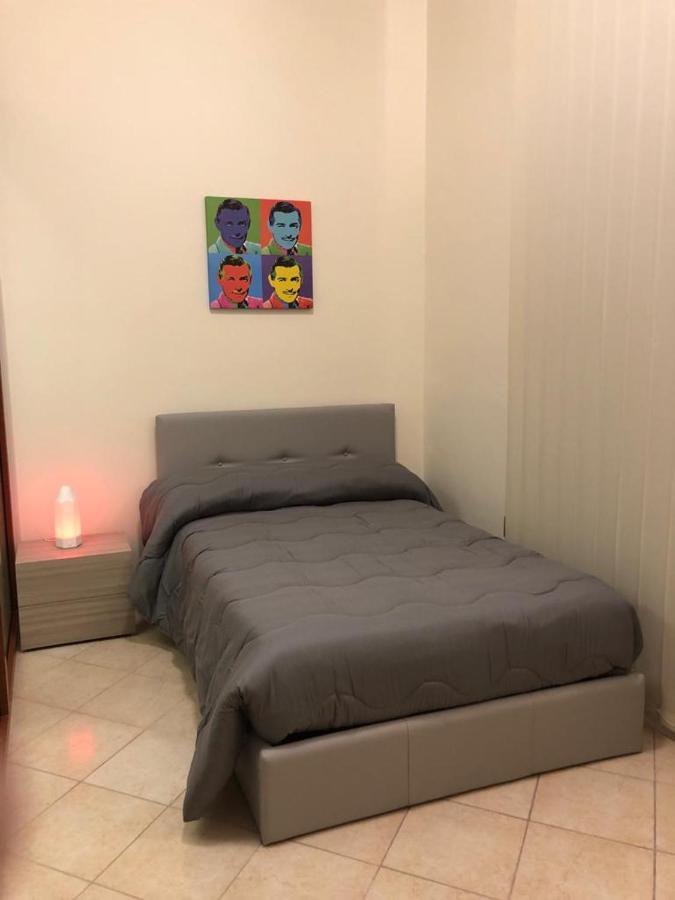 Guest House Via Poerio Catanzaro Bagian luar foto