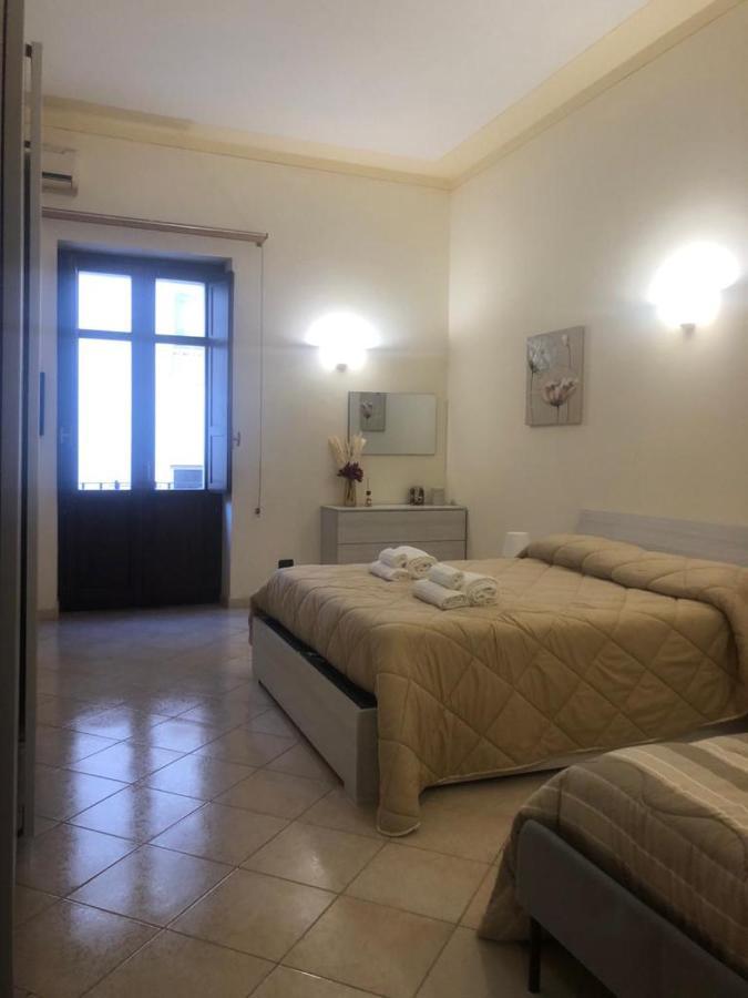 Guest House Via Poerio Catanzaro Bagian luar foto